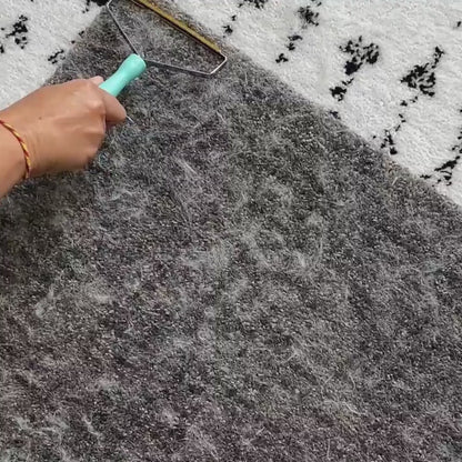KittyKat – Spazzola Professionale per Rimuovere i Peli degli Animali